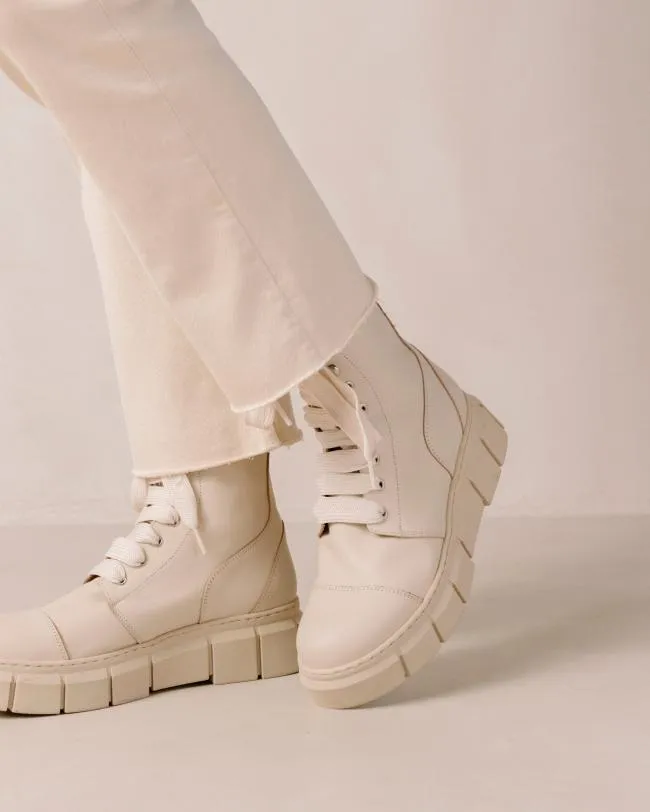 ALOHAS Boots Can Can 8211 Beige Leather Combat Boots 8211 Women