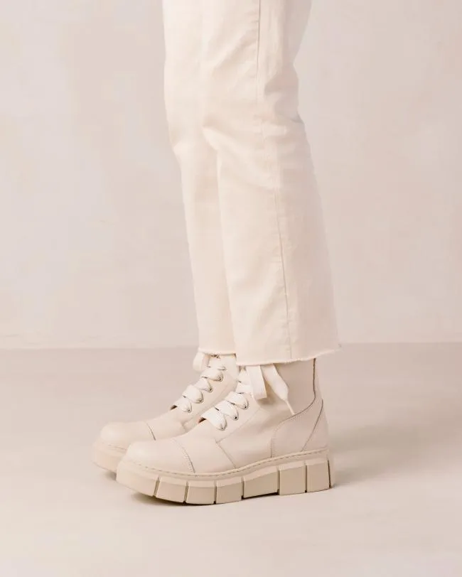 ALOHAS Boots Can Can 8211 Beige Leather Combat Boots 8211 Women