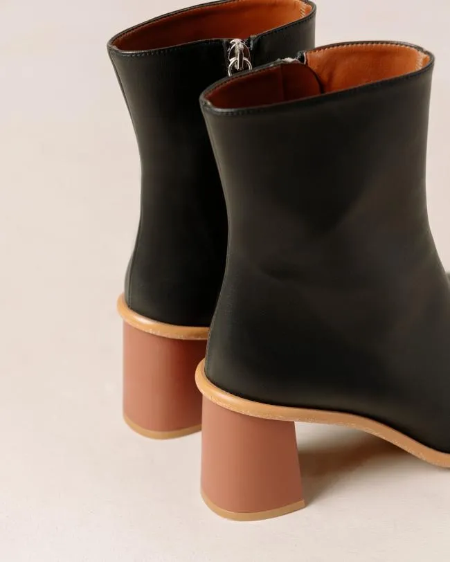 ALOHAS Boots West Cape Corn 8211 Black Vegan Leather Boots 8211 Women