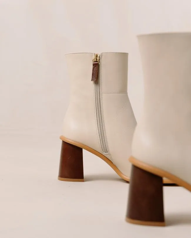 ALOHAS Boots West Vintage 8211 White Leather Boots 8211 Women