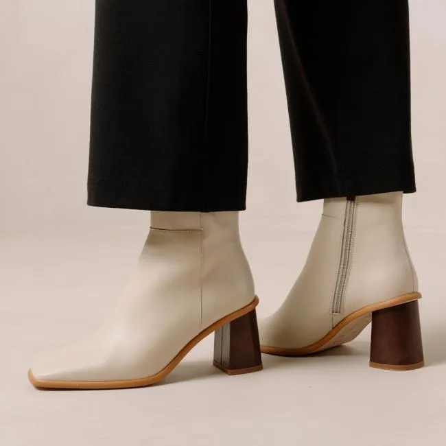 ALOHAS Boots West Vintage 8211 White Leather Boots 8211 Women