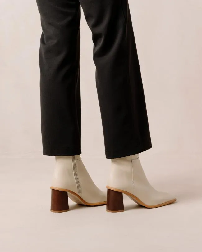 ALOHAS Boots West Vintage 8211 White Leather Boots 8211 Women