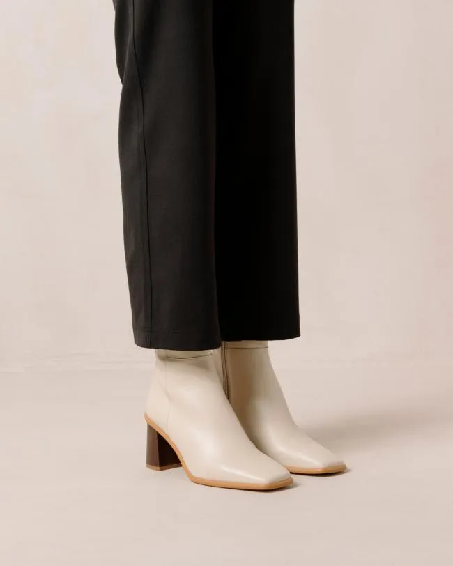 ALOHAS Boots West Vintage 8211 White Leather Boots 8211 Women