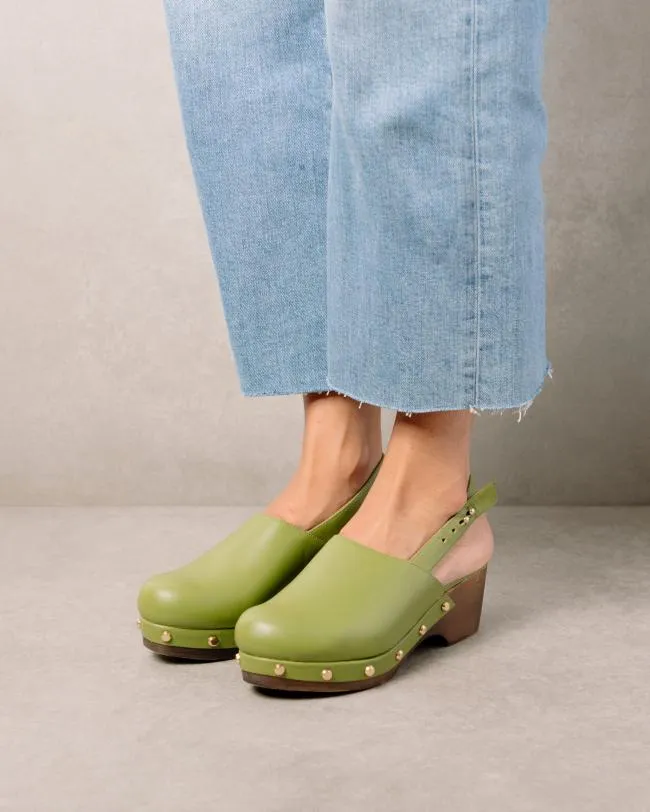 ALOHAS Clogs Vinyl 8211 Green Leather Clogs 8211 Women