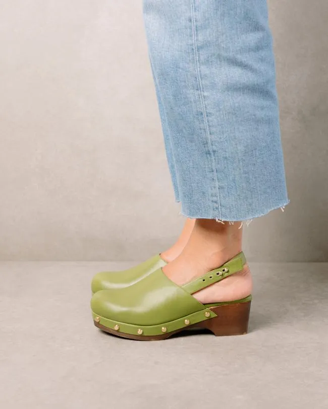 ALOHAS Clogs Vinyl 8211 Green Leather Clogs 8211 Women