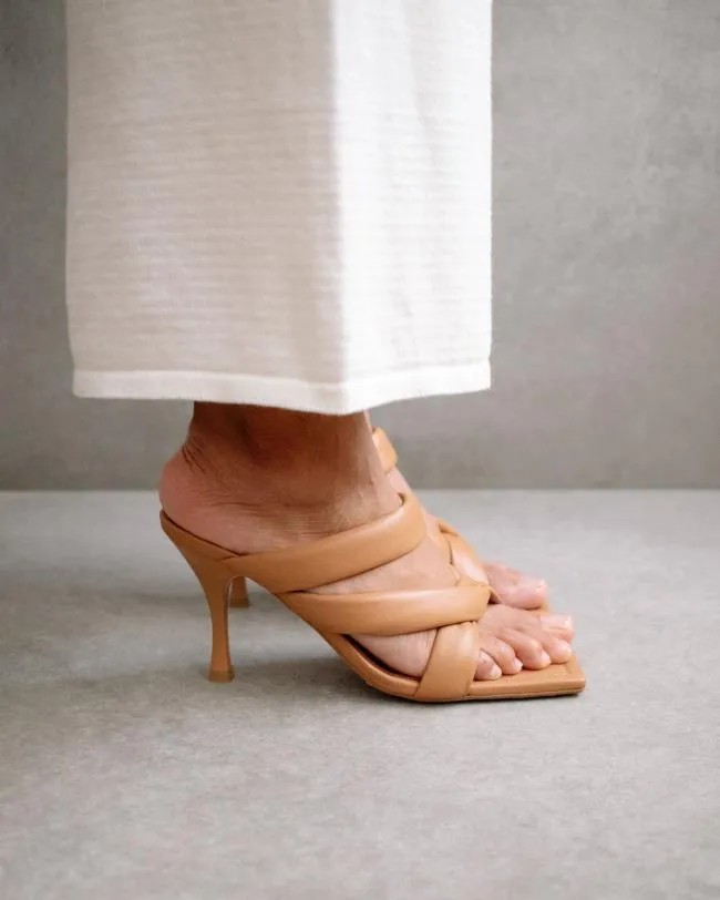 ALOHAS Heels Amaretto 8211 Brown Leather Sandals 8211 Women