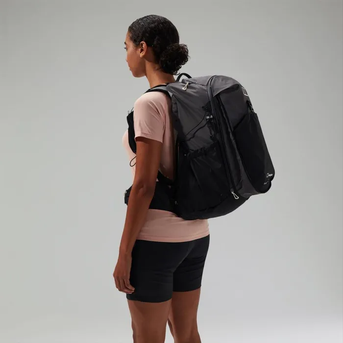 Berghaus Travel 3D Freeflow 305L S Pack GreyBlack 8211 MenWomen Berghaus Travel 3D Freeflow 305L S Pack GreyBlack 8211 MenWomen