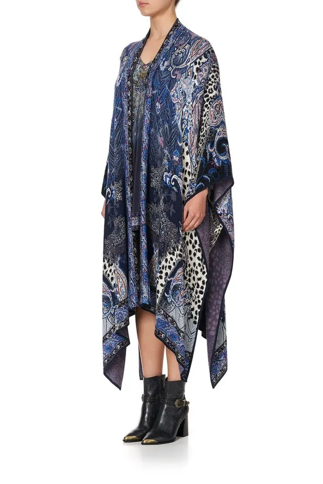 Camilla Knitwear Women Throw Over Festival Express