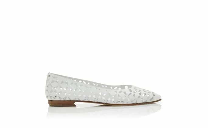 Flats Women Manolo Blahnik GELISTAWhite Calf Leather Cut Out Flat Pumps Flats Women Manolo Blahnik GELISTAWhite Calf Leather Cut Out Flat Pumps