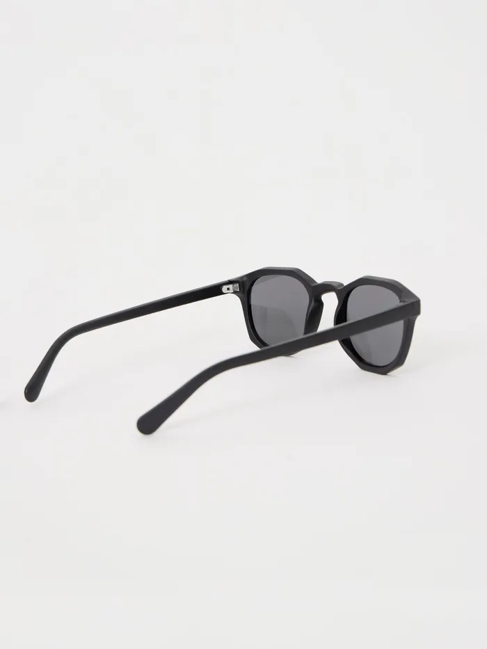French Connection Faceted Preppy Sunglasses Charcoal Man Sunglasses