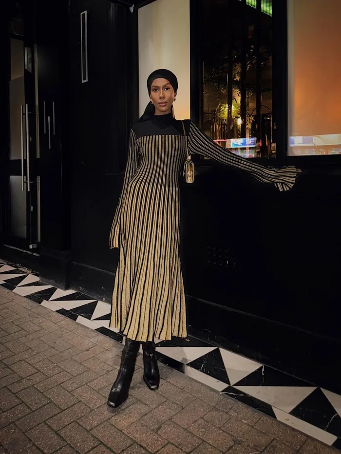 French Connection Journee Mari Lurex Long Sleeve Dress Blackout Gold Woman Dresses French Connection Journee Mari Lurex Long Sleeve Dress Blackout Gold Woman Dresses