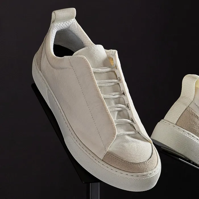 James Perse LaceUps WomenSINGLEQUOTEADDEDs Solstice Low Top Skate Sneaker Whitetaupe 8211 Women