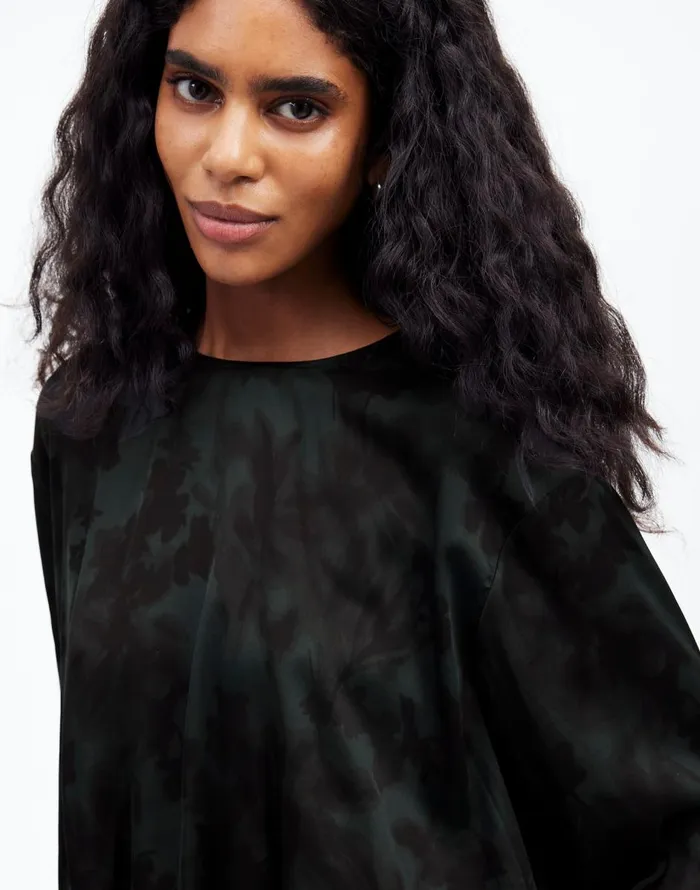 Madewell LongSleeve BubbleHem Top In Satin Luxury Forest Women Tops and Shirts