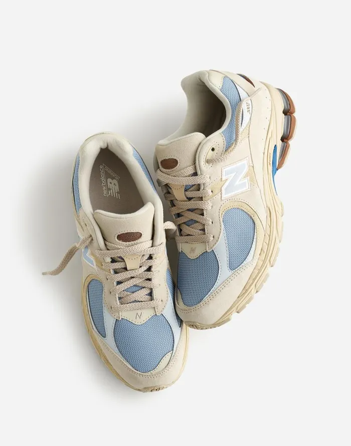 Madewell New Balance Unisex 2002R Sneakers Sandstone Timberwolf Women Sneakers