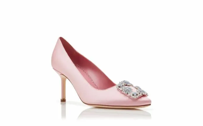 Pumps Women Manolo Blahnik HANGISI 70Light Pink Satin Jewel Buckle Pumps Pumps Women Manolo Blahnik HANGISI 70Light Pink Satin Jewel Buckle Pumps