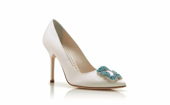 Pumps Women Manolo Blahnik HANGISI BRIDEWhite Satin Jewel Buckle Pumps Pumps Women Manolo Blahnik HANGISI BRIDEWhite Satin Jewel Buckle Pumps