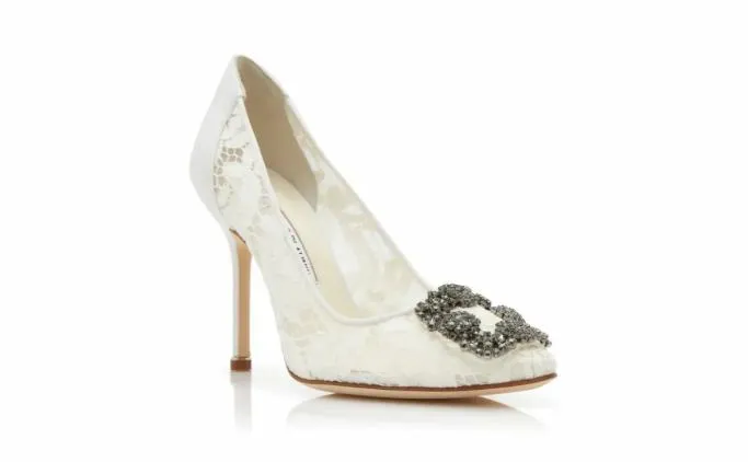 Pumps Women Manolo Blahnik HANGISI LACELight Cream Lace Jewel Buckle Pumps