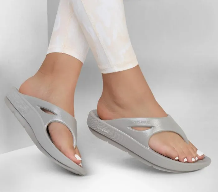 Skechers GO RECOVER Refresh 8211 Glitzy Gray Women Sandals Skechers GO RECOVER Refresh 8211 Glitzy Gray Women Sandals