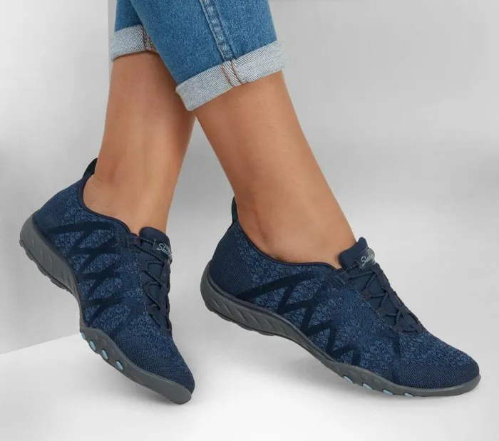 Skechers Relaxed Fit BreatheEasy 8211 InfiKnity Navy Women Casual Sneakers