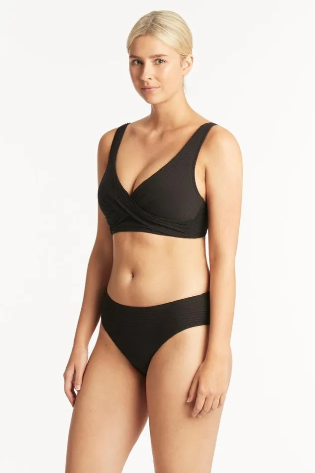 Spinnaker Cross Front Multifit Bra Spinnaker Black Women Sea Level Tops