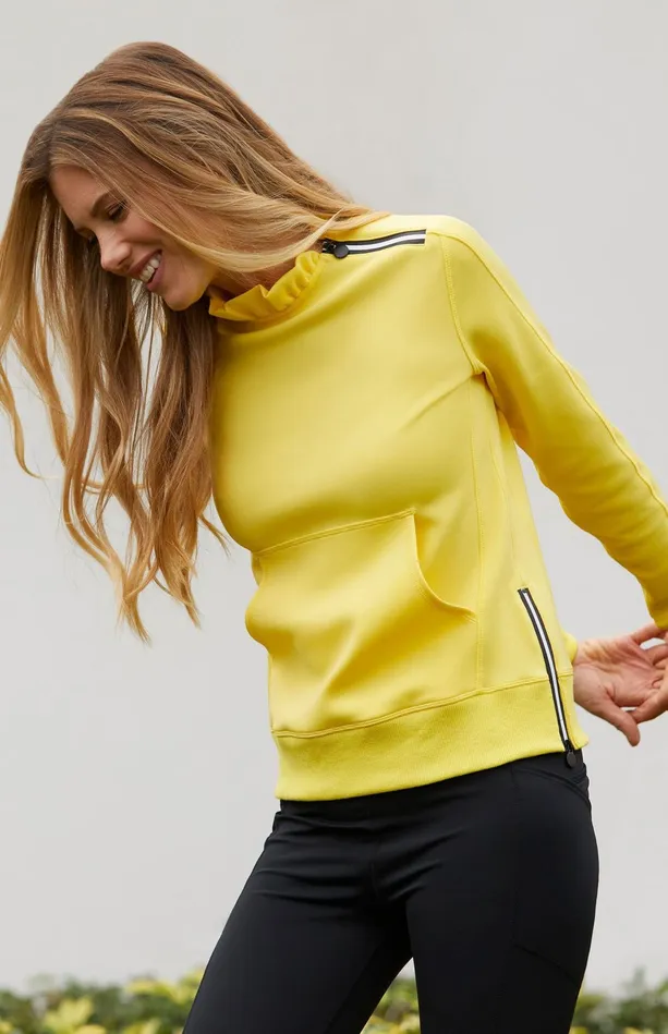 Tail Activewear Condoleezza Aspen Gold Pullover Women Long Sleeve