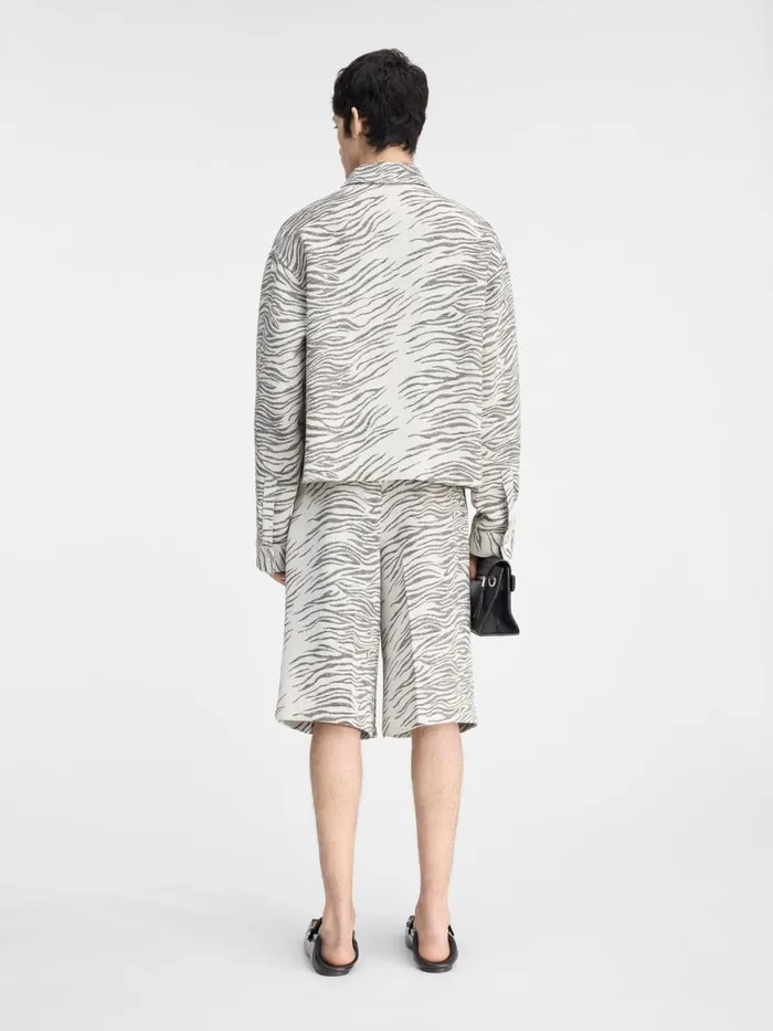 The Corto Shirt Jacquard Mottled Zebra Black Men JACQUEMUS Shirts The Corto Shirt Jacquard Mottled Zebra Black Men JACQUEMUS Shirts