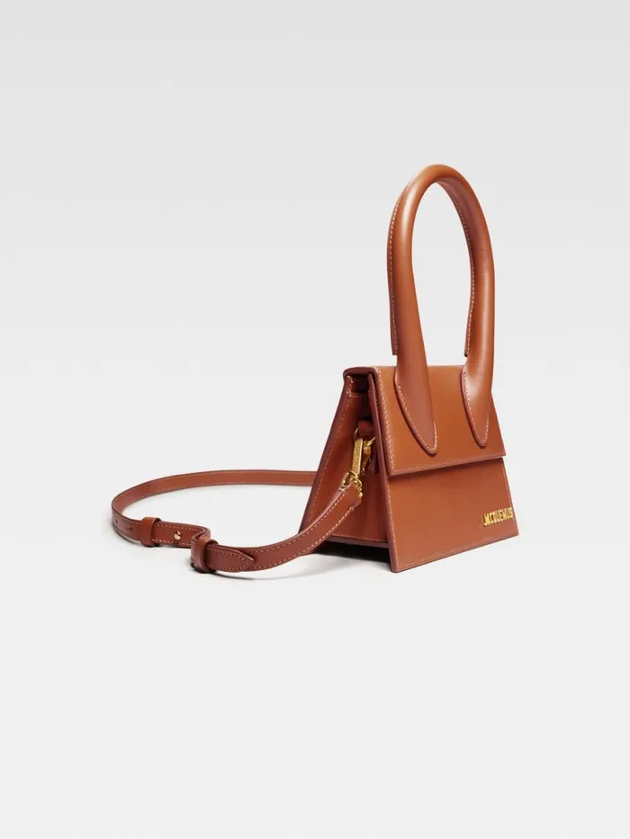 The Medium Chiquito Light Brown Women JACQUEMUS Crossbody and Handbags The Medium Chiquito Light Brown Women JACQUEMUS Crossbody and Handbags