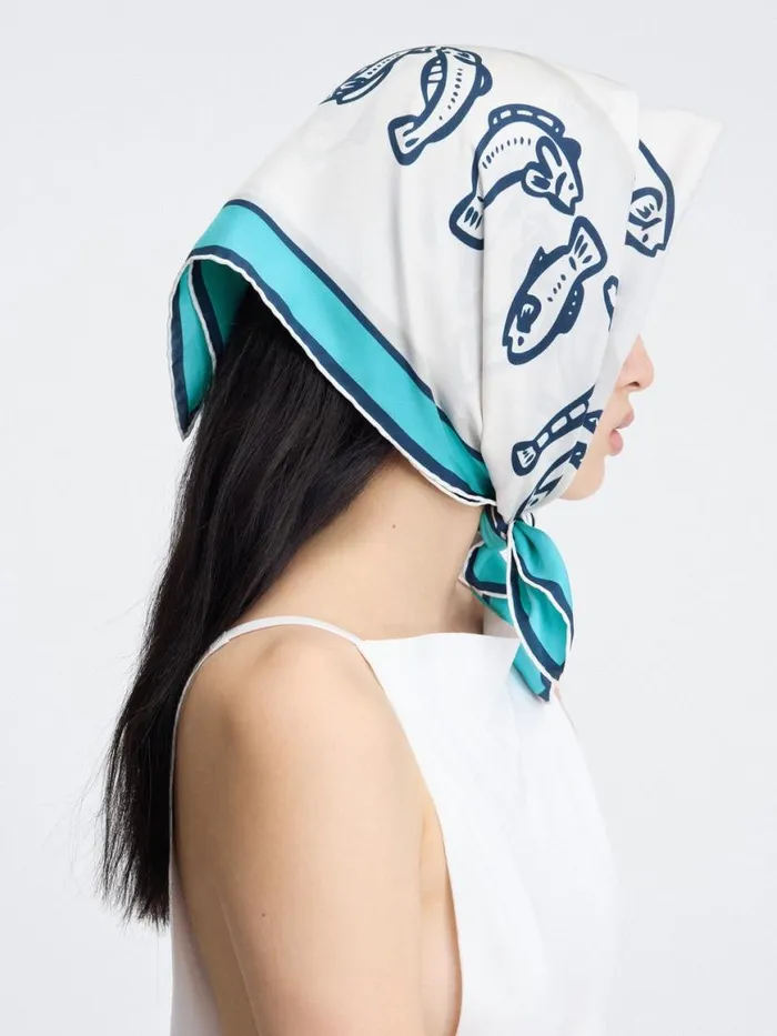 The Pesco Bandana Print Capri Fish Blue WomenMen JACQUEMUS Textile Accessories The Pesco Bandana Print Capri Fish Blue WomenMen JACQUEMUS Textile Accessories