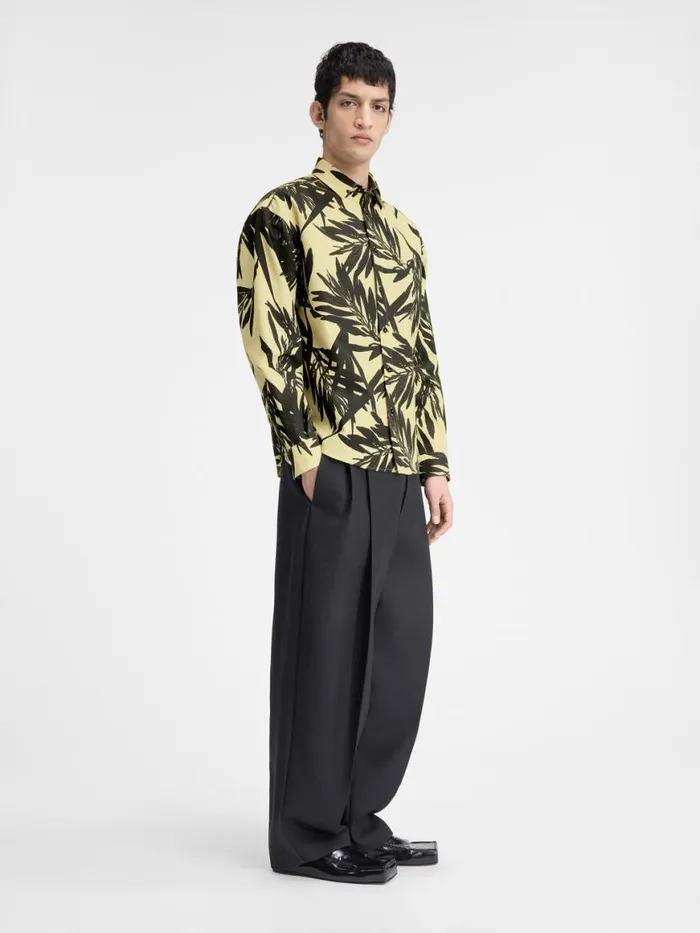 The Simon Shirt Print Foliage Black Yellow Men JACQUEMUS Shirts The Simon Shirt Print Foliage Black Yellow Men JACQUEMUS Shirts