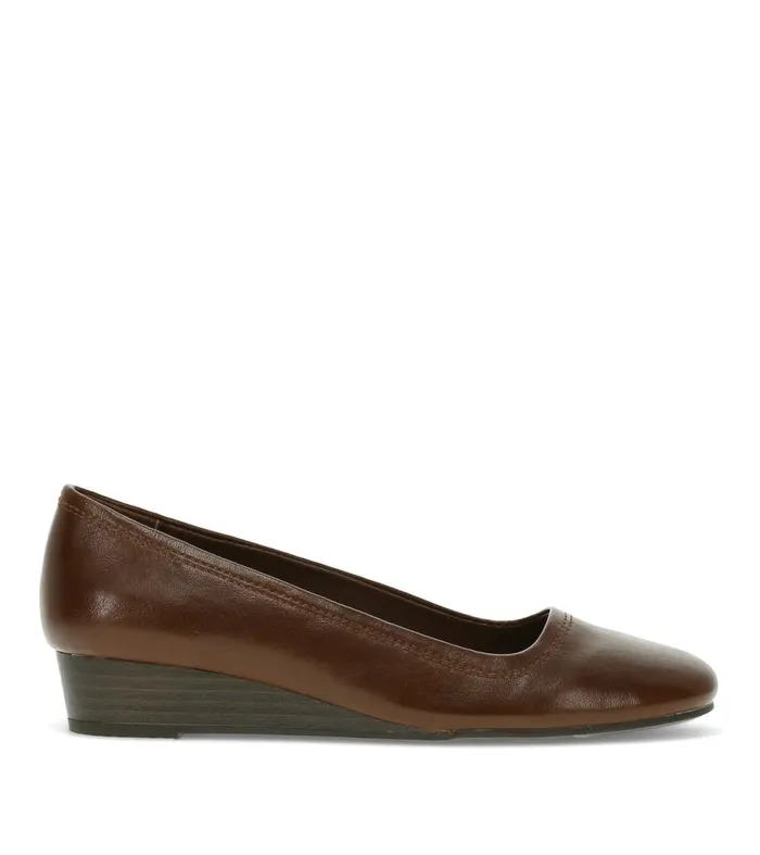 Women Baretraps Dress Shoes Covette Wedge Slip On Bloodstone Women Baretraps Dress Shoes Covette Wedge Slip On Bloodstone