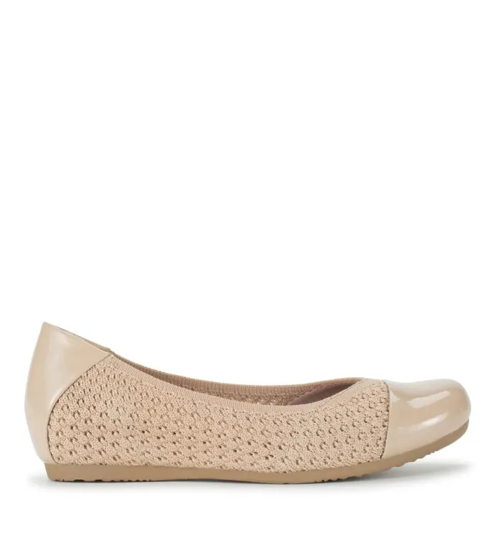 Women Baretraps Flats and Loafers Mia Casual Flat Sand Women Baretraps Flats and Loafers Mia Casual Flat Sand