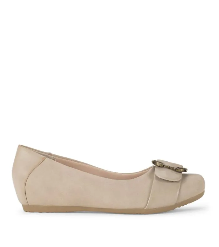 Women Baretraps Flats and Loafers Milady Flat Oatmeal Women Baretraps Flats and Loafers Milady Flat Oatmeal