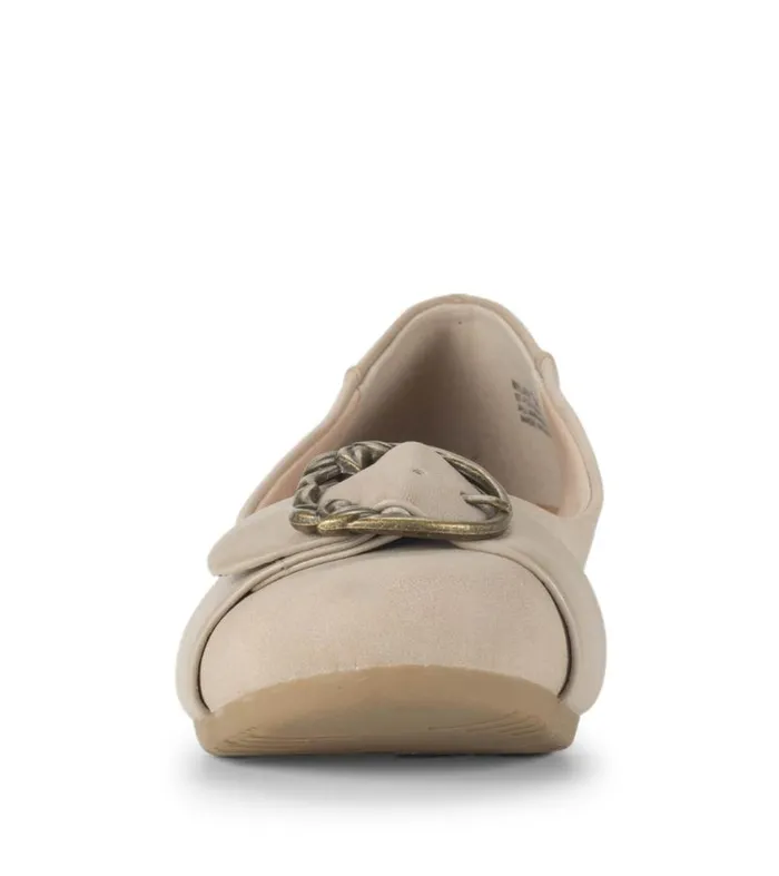 Women Baretraps Flats and Loafers Milady Flat Oatmeal Women Baretraps Flats and Loafers Milady Flat Oatmeal