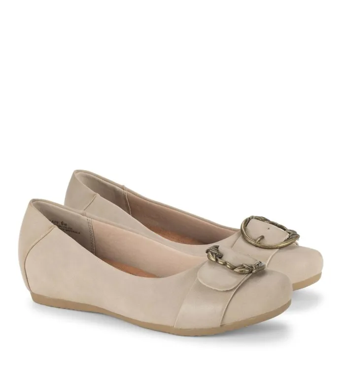 Women Baretraps Flats and Loafers Milady Flat Oatmeal Women Baretraps Flats and Loafers Milady Flat Oatmeal