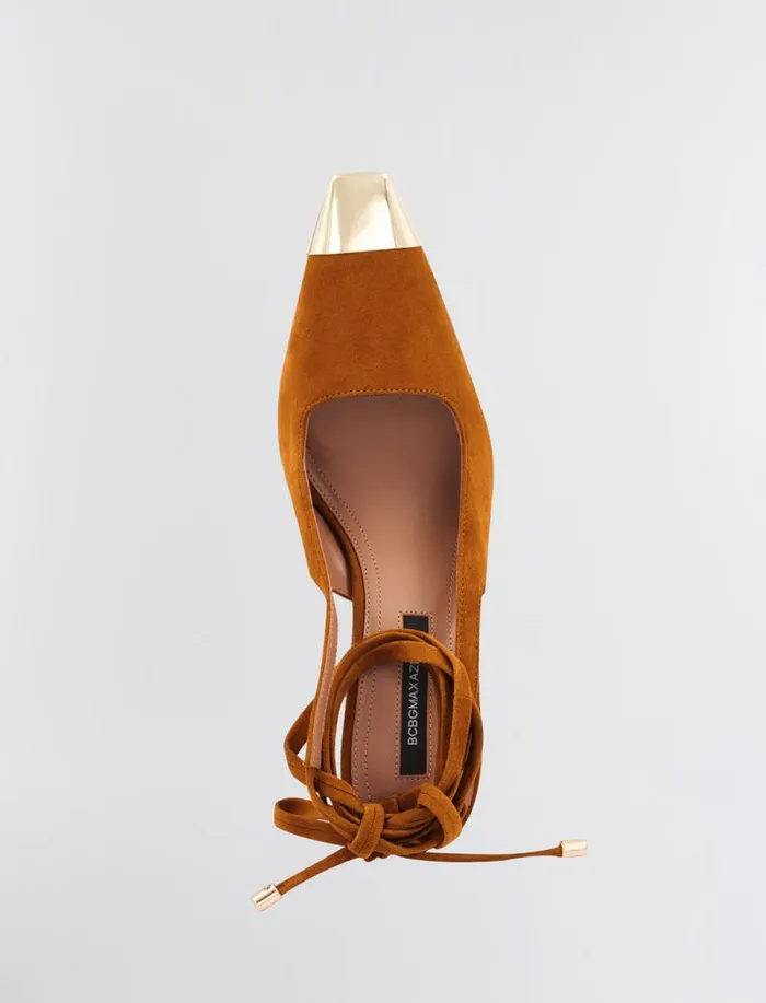 Women BCBG Shoes Rinzo Pump Heel Golden Oak