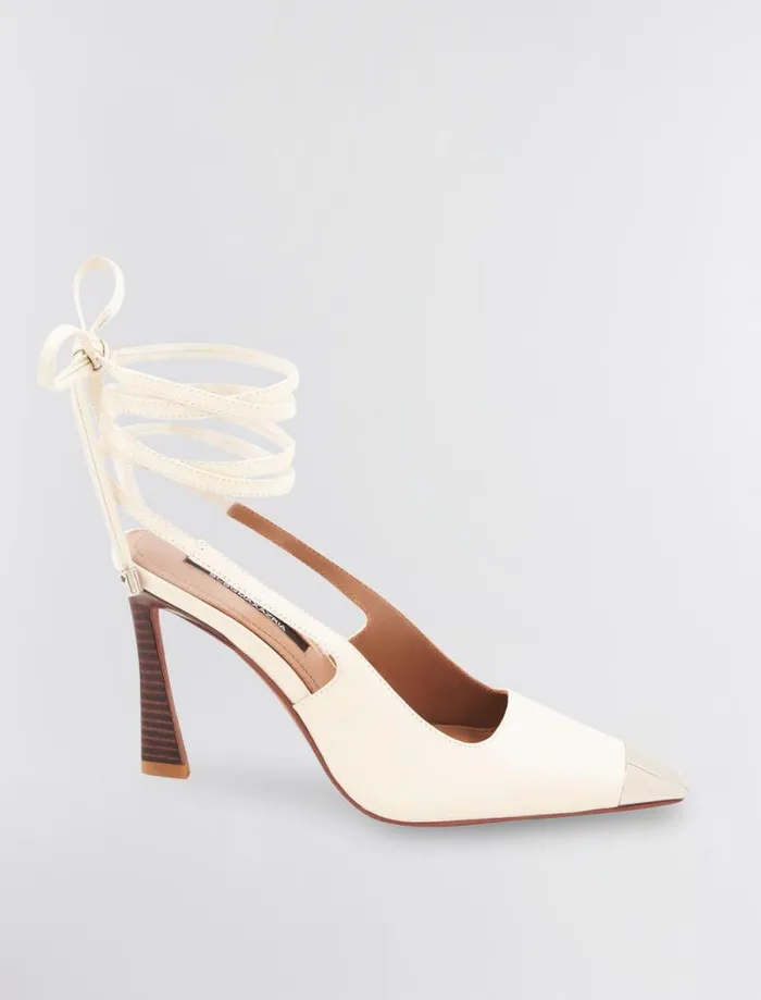 Women BCBG Shoes Rinzo Pump Heel White Cap