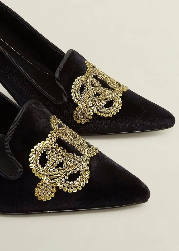 Women HOBBS Court Shoes Keston Embellished Velvet Courts Black