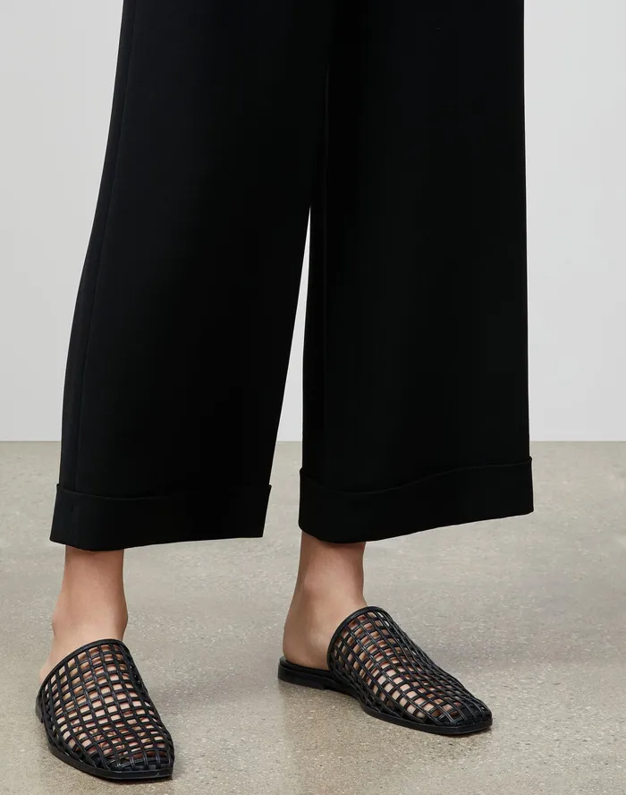 Women Lafayette 148 New York Pants and Shorts PlusSize Riverside Cuffed Ankle Pant In Finesse Crepe Black