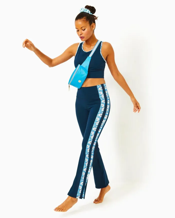 Women Lilly Pulitzer Matching Sets UPF 50 Bentlee Bra Top and Carpe Vita Flare Legging Set Low Tide Navy