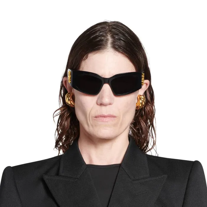 Women Sunglasses Balenciaga Bossy Cat Sunglasses In Black