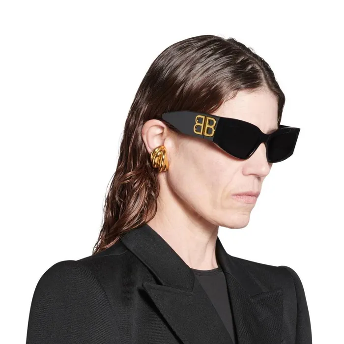 Women Sunglasses Balenciaga Bossy Cat Sunglasses In Black
